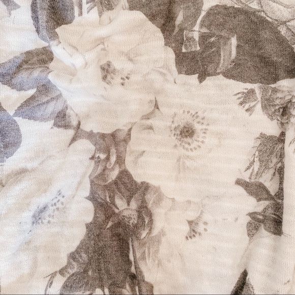 Cropped Tee // Forever 21 // SUPER SOFT! - Picture 3 of 3